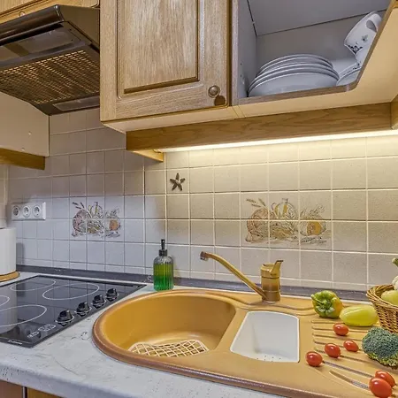 Fani'S Riverside Home With Sauna & Beach - Happy Rentals *