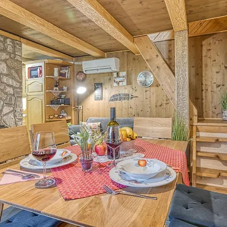 Fani's Riverside - Happy Chalet