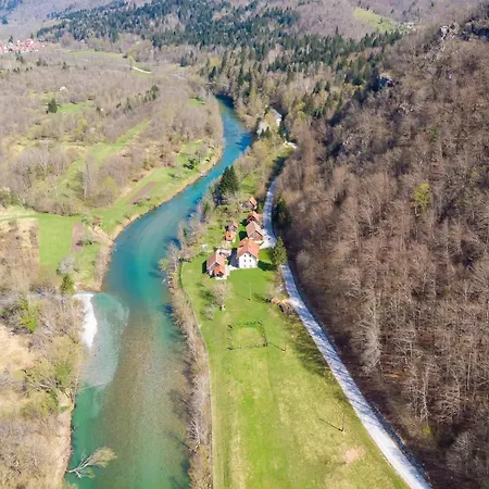 Chalet Fani'S Riverside Home With Sauna & Beach - Happy Rentals *