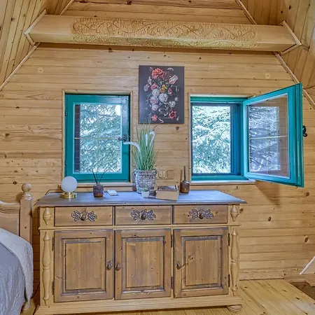 Fani's Riverside - Happy * Kostel