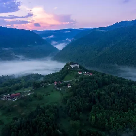 샬레 Fani's Riverside - Happy Kostel