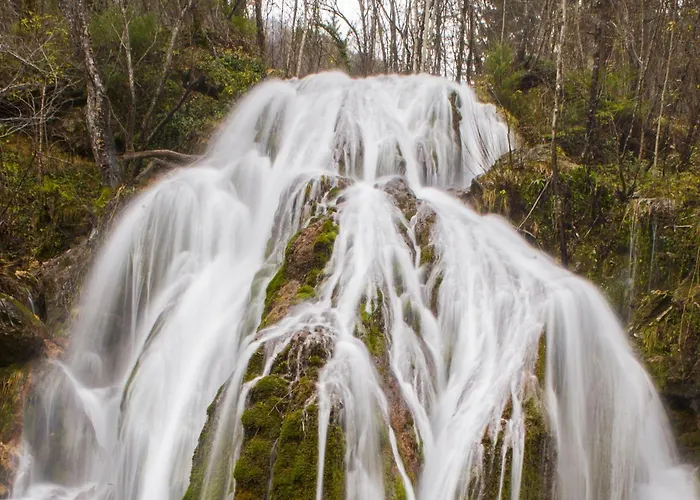 Fani's Riverside - Happy * Kostel